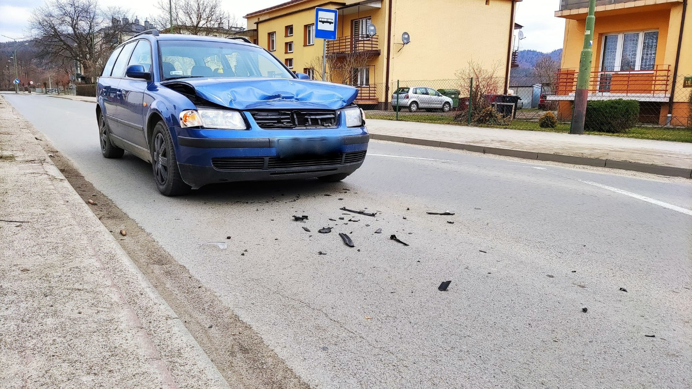 Zderzenie przed przejściem dla pieszych