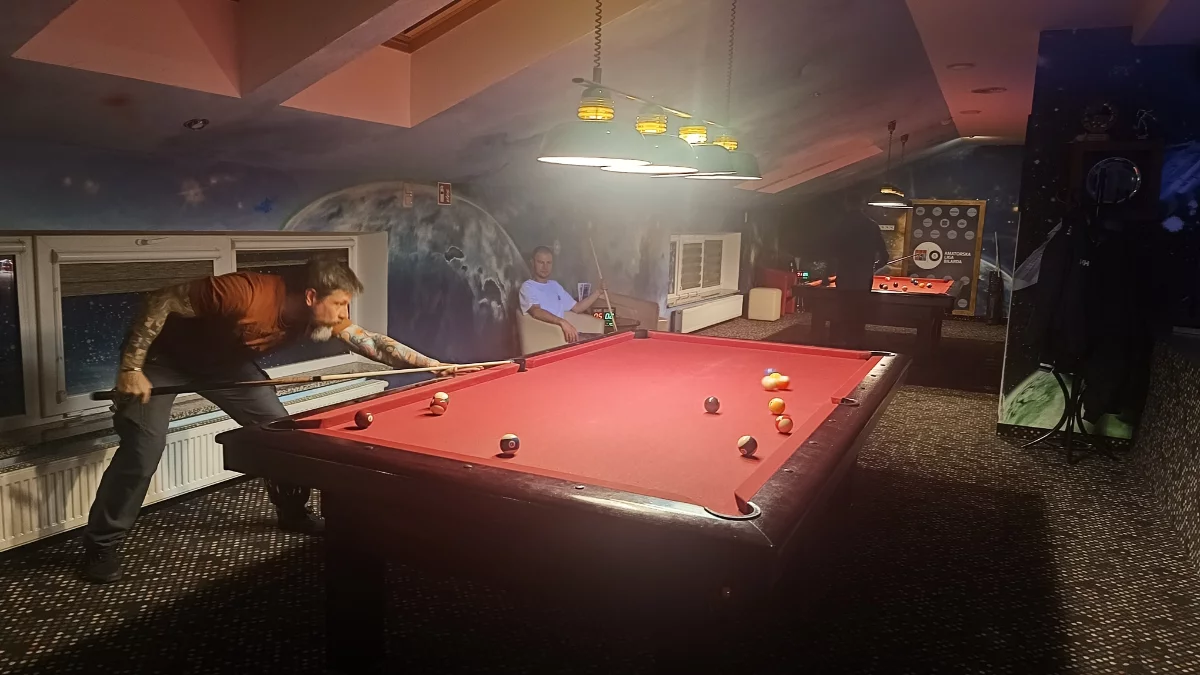 Amatorska Liga Bilarda: Emocje, dominacja i walka o play-offy - Zdjęcie główne