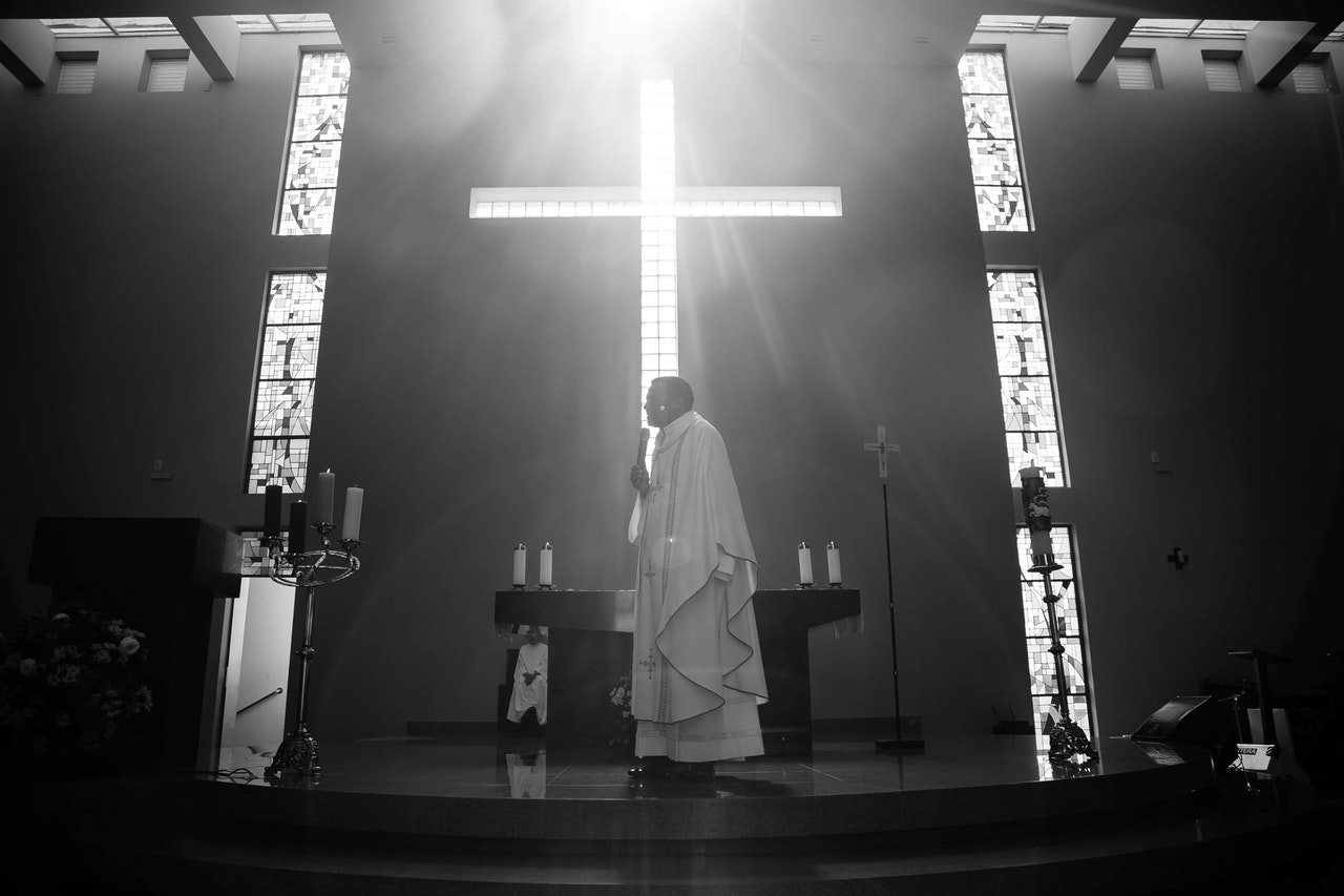 Mniej lekcji religii w Ustrzykach Dolnych? Wydają na nie ponad 500 tys. zł! - Zdjęcie główne