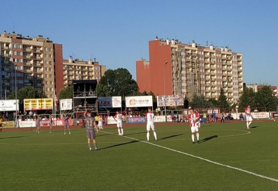 Resovia w Fortuna 1 lidze po wygranej ze Stalą Rzeszów - Zdjęcie główne