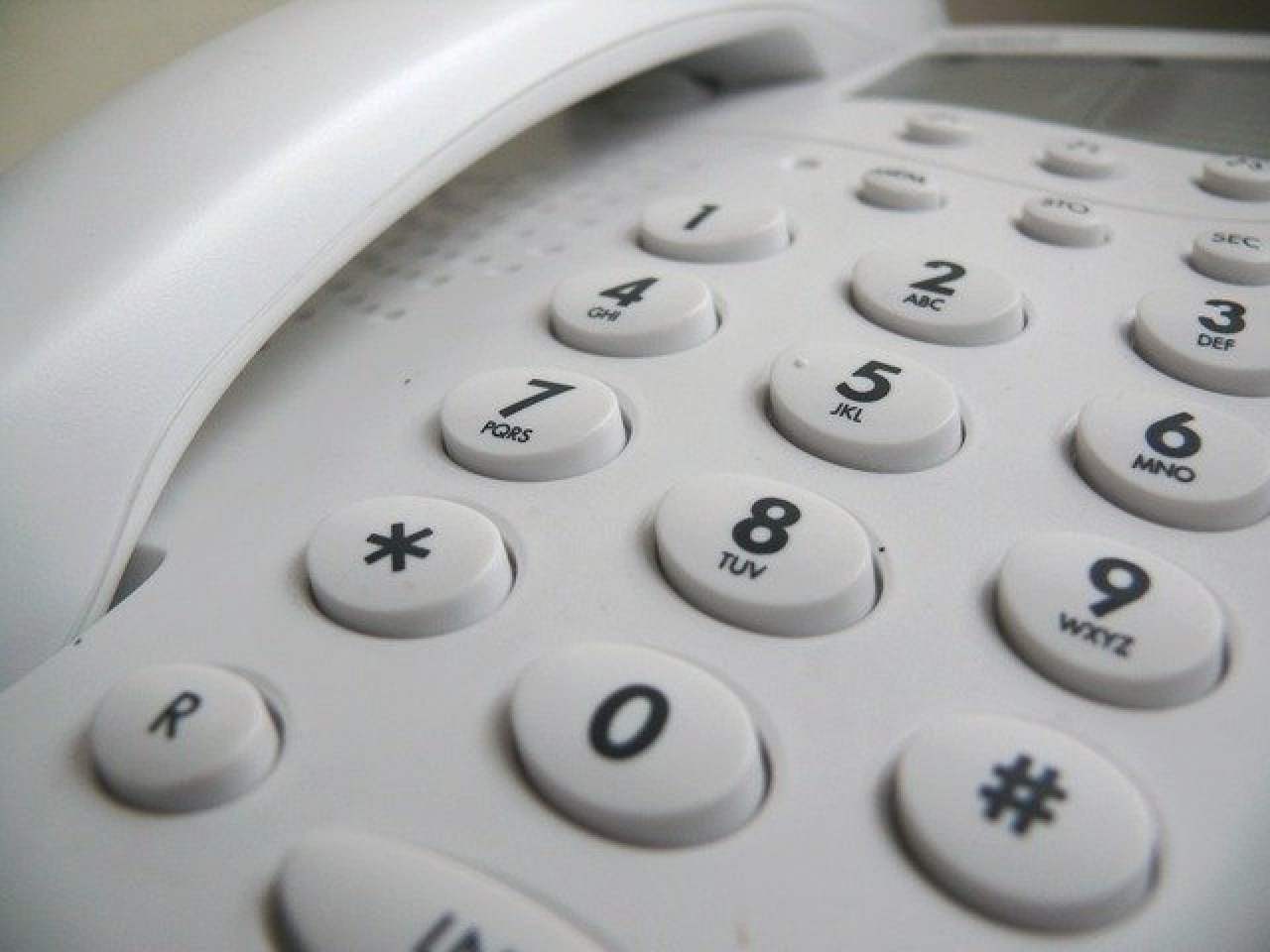 USTRZYKI DOLNE. Nieodpłatna porada prawna tylko telefonicznie! - Zdjęcie główne