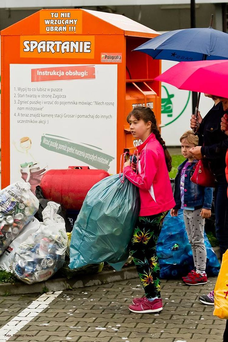 Puszka dla Spartan. Sanoczanie dla młodych gimnastyków z Zahutynia [ZDJĘCIA] - Zdjęcie główne