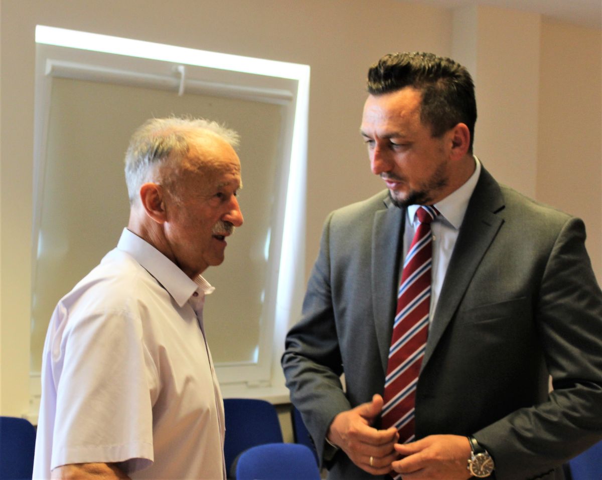 Wesprzemy seniorski hokej - Zdjęcie główne