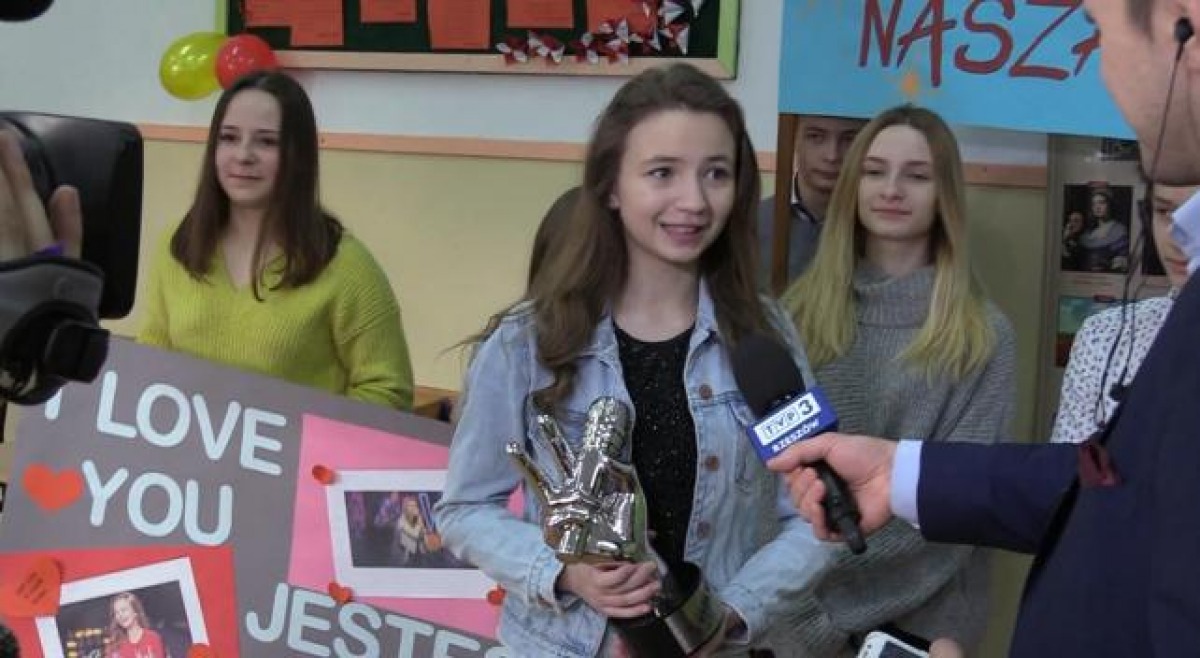 Wesoła powitała Anię Dąbrowską - zwyciężczynię The Voice of Kids! [VIDEO] - Zdjęcie główne