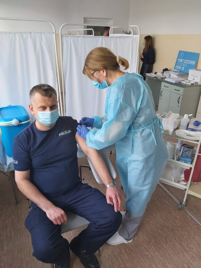 Ruszyły szczepienia służb mundurowych