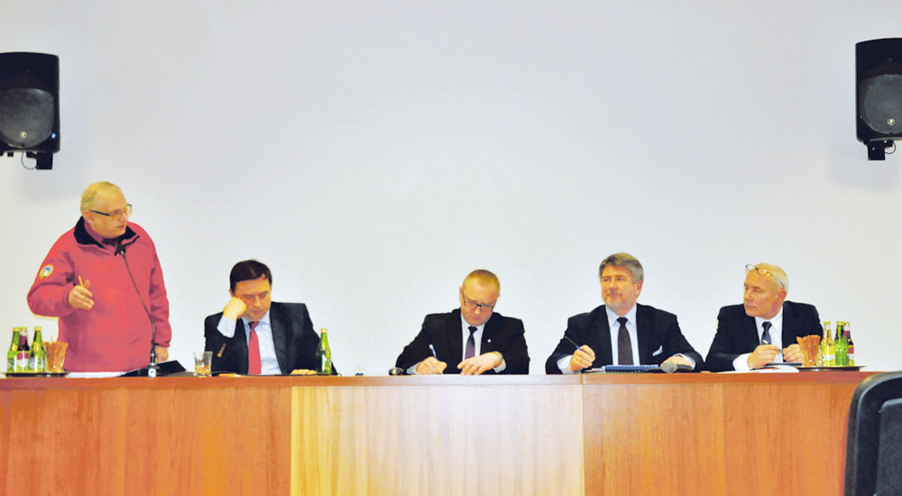 Strategia zionie pustką - Zdjęcie główne