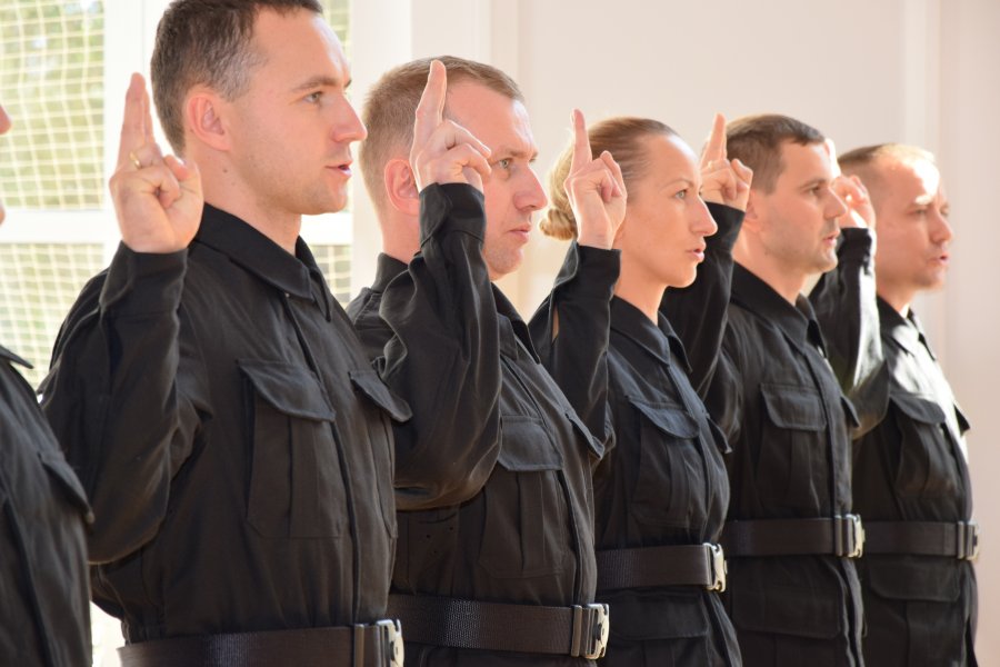 Nowi policjanci złożyli ślubowanie - Zdjęcie główne