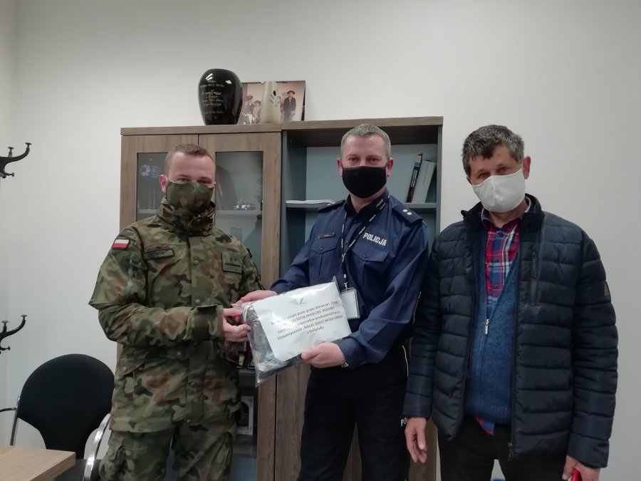 LESKO. Maseczki dla policji od terytorialsów - Zdjęcie główne