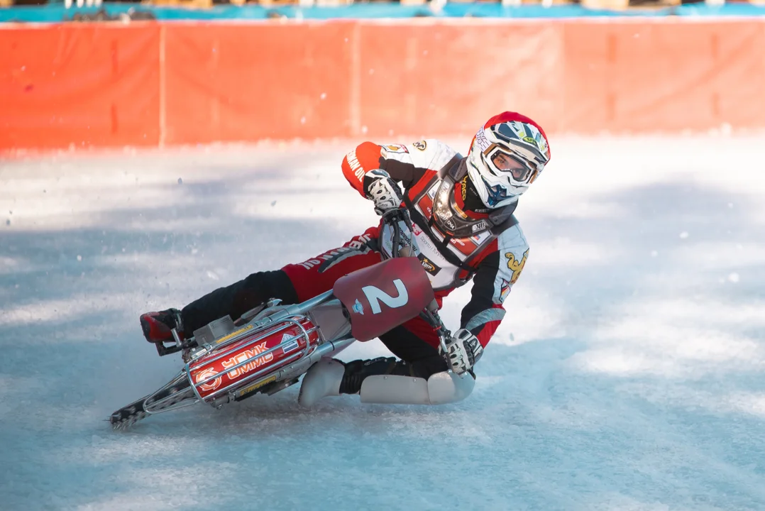 Dmitrij Soliannikow wygrał pierwszy finał indywidualnych mistrzostw Europy w Ice Speedway [FOTORELACJA] - Zdjęcie główne