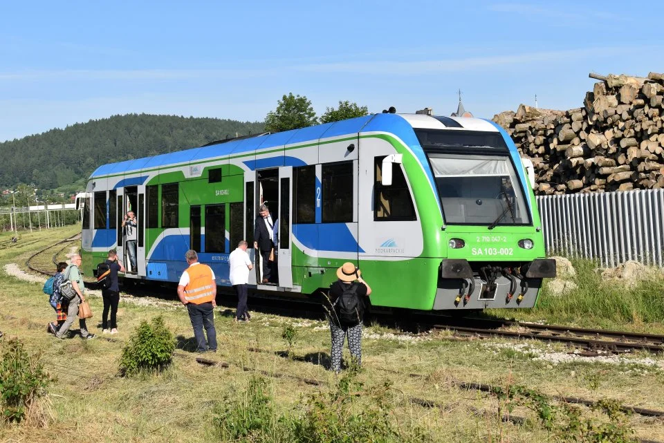 Ruszyły nowe połączenia kolejowe do Ustrzyk Dolnych - Zdjęcie główne