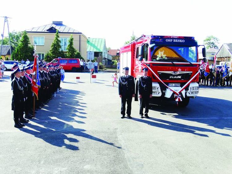 MAN za Stara. Strażacy z OSP Besko mają nowy wóz - Zdjęcie główne
