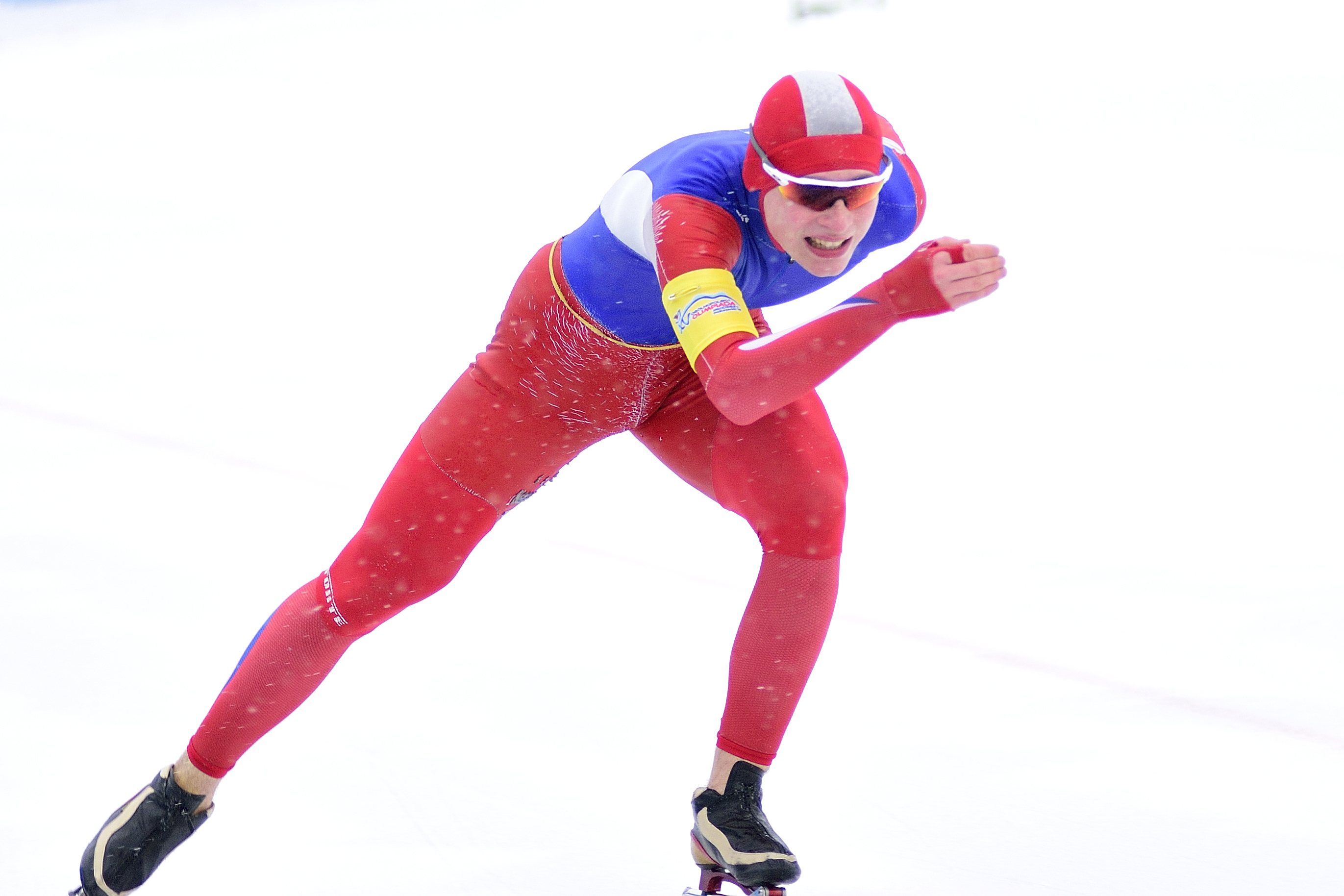 Piotr Nałęcki zdominował rywalizację w wieloboju łyżwiarskim na Ogólnopolskiej Olimpiadzie Młodzieży w Sanoku - Zdjęcie główne