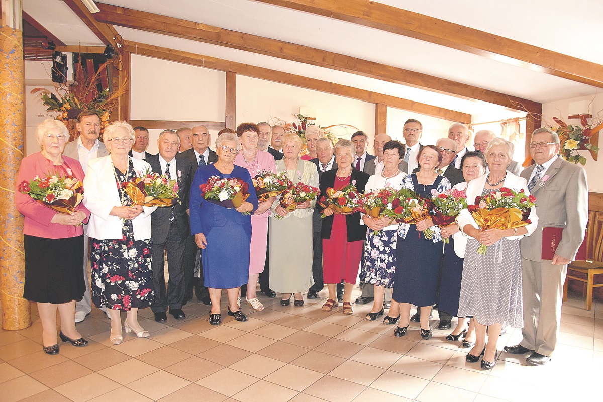 GMINA ZARSZYN: Złoci jubilaci świętowali pięćdziesięciolecie małżeństwa - Zdjęcie główne