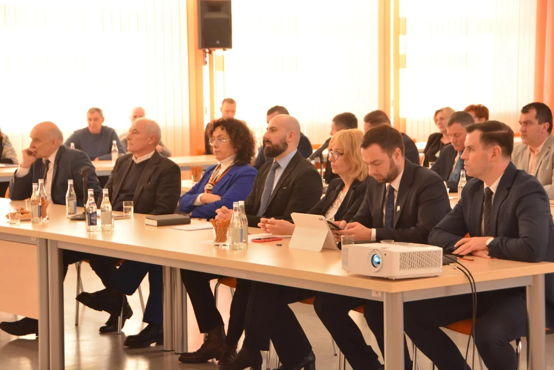Ratunek dla leskiego szpitala. Pożyczka od BGK i zdecydowane działania władz - Zdjęcie główne