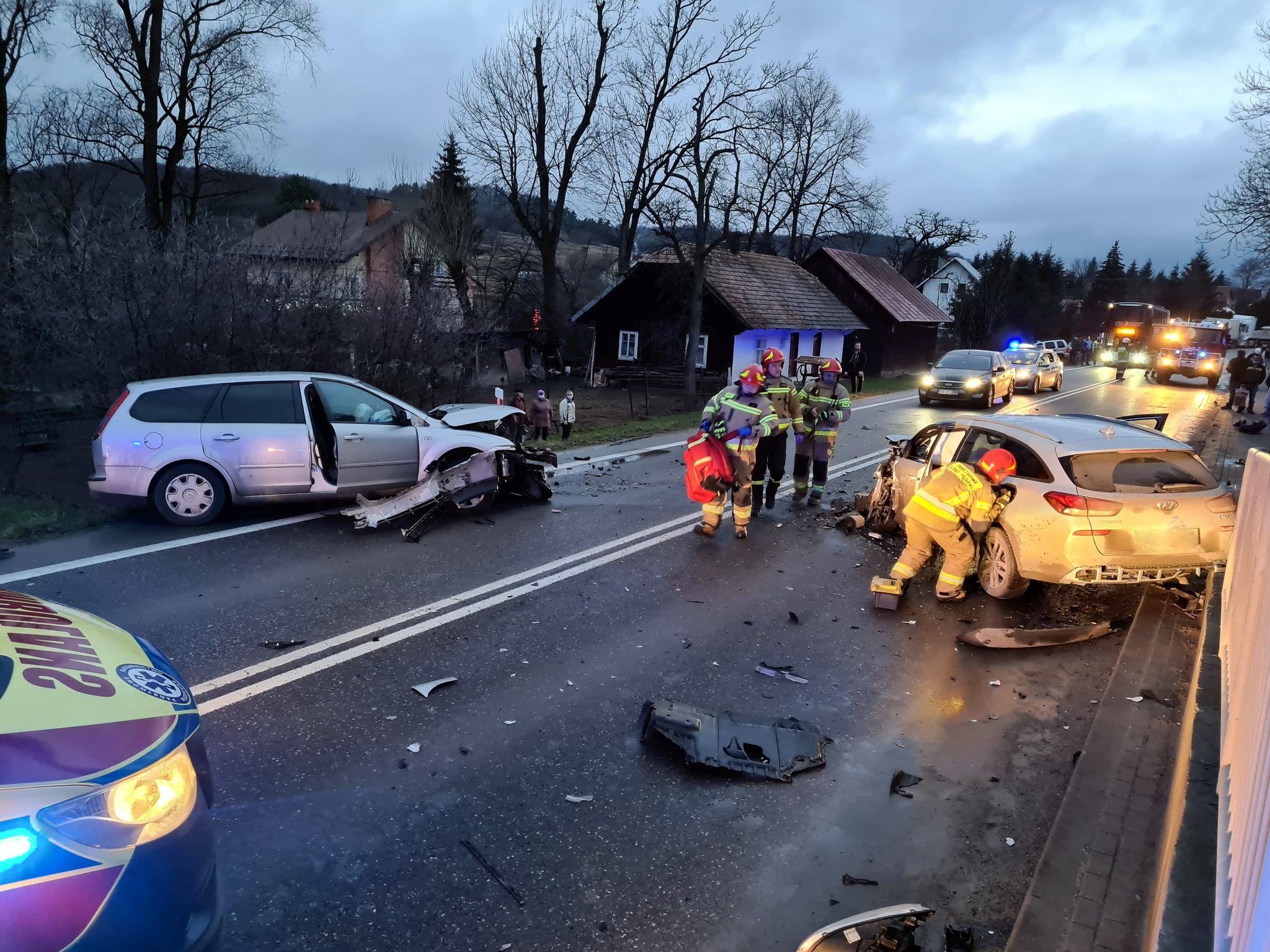 Niebezpieczne zderzenie w Pakoszówce [FOTO+VIDEO] - Zdjęcie główne