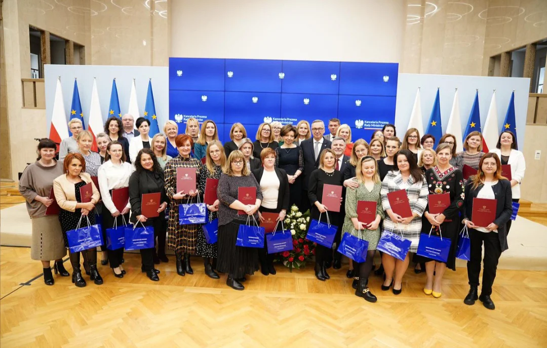 Projekt „Rodzina to jest siła” pracownicy socjalnej z Ustrzyk Dolnych uzyskał nagrodę ministerialną! - Zdjęcie główne