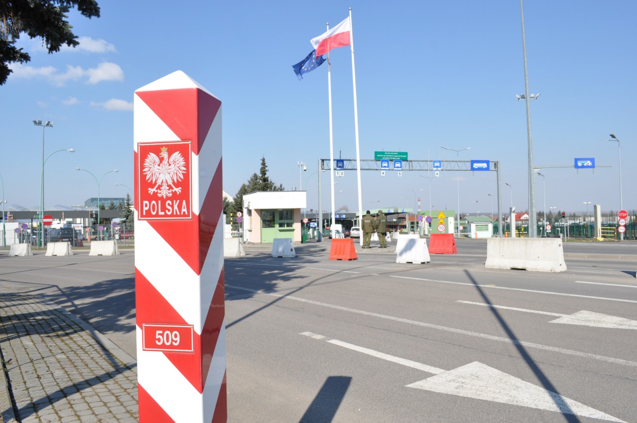 UWAGA: Polska wprowadza ograniczenia przy przekraczaniu granicy - Zdjęcie główne
