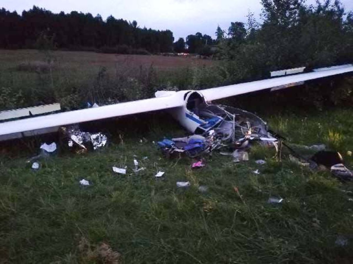 Wypadek szybowca podczas szkolenia. 18-latek z poważnymi obrażeniami - Zdjęcie główne