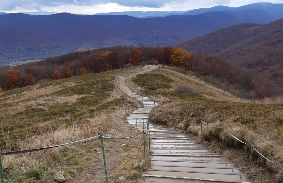 Bieszczady. Remonty na szlakach, czy będą nowe schody?  - Zdjęcie główne