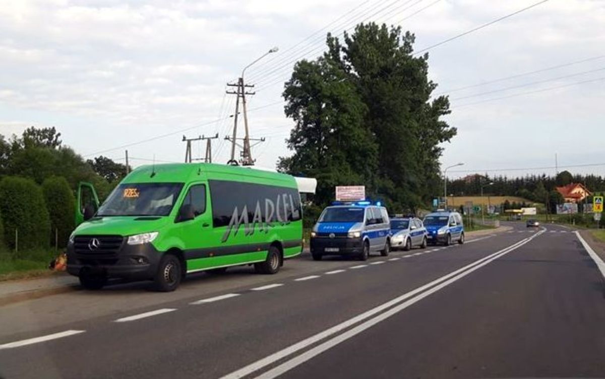 Czerteż. Bójka pasażerów w busie Marcel [FOTO] - Zdjęcie główne