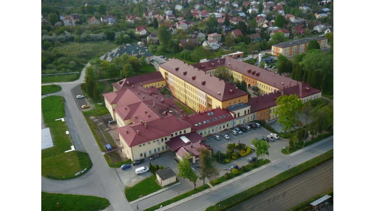 Szpital w Sanoku dąży do poprawy jakości usług – Twoja opinia ma znaczenie! - Zdjęcie główne