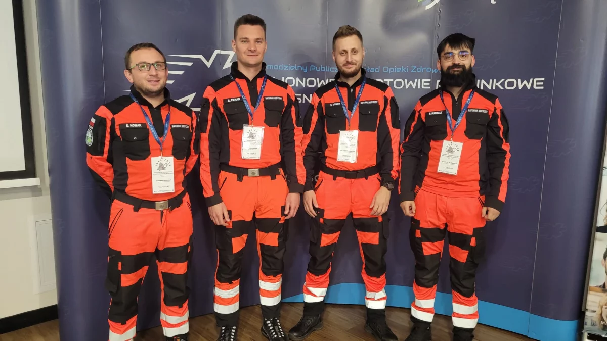 Ratownicy z Sanoka na podium Mistrzostw Jura 2025. Sukces Bieszczadzkiego Pogotowia Ratunkowego - Zdjęcie główne