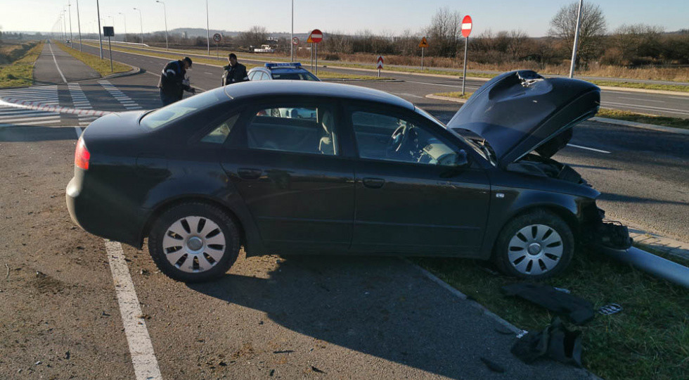 Z PODKARPACIA. Dostał ataku padaczki za kierownicą. Spowodował wypadek [FOTO] - Zdjęcie główne