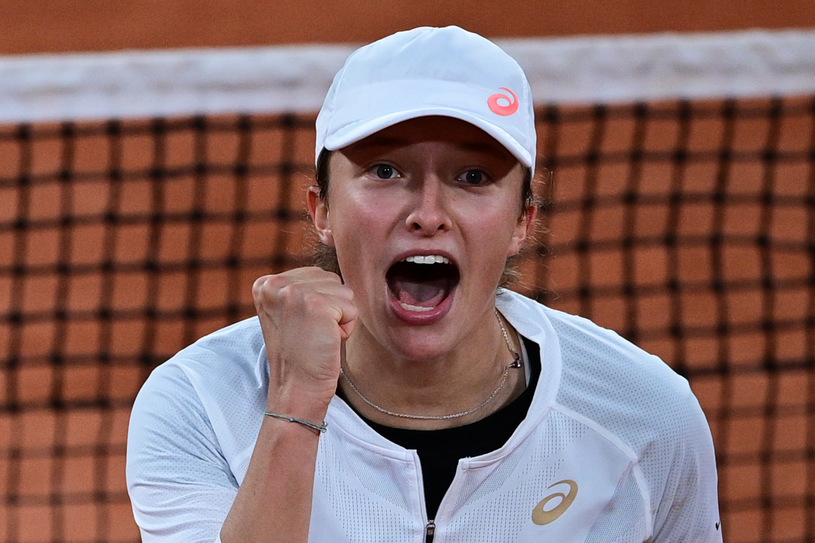 Polski huragan nad Paryżem. Iga Świątek w finale Roland Garros! - Zdjęcie główne