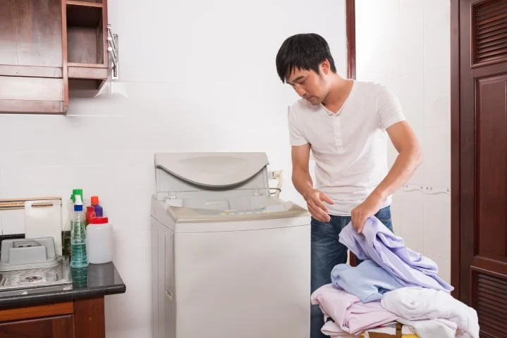 Kapsułki do prania czy proszek: co lepiej dopiera zabrudzenia? - Zdjęcie główne
