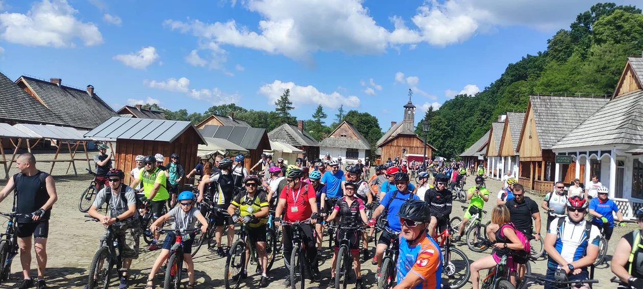 III rajd rowerowy na rzecz promocji drogi rowerowej Velo San Promo Tour 2022 Sanok - Solina - Zdjęcie główne
