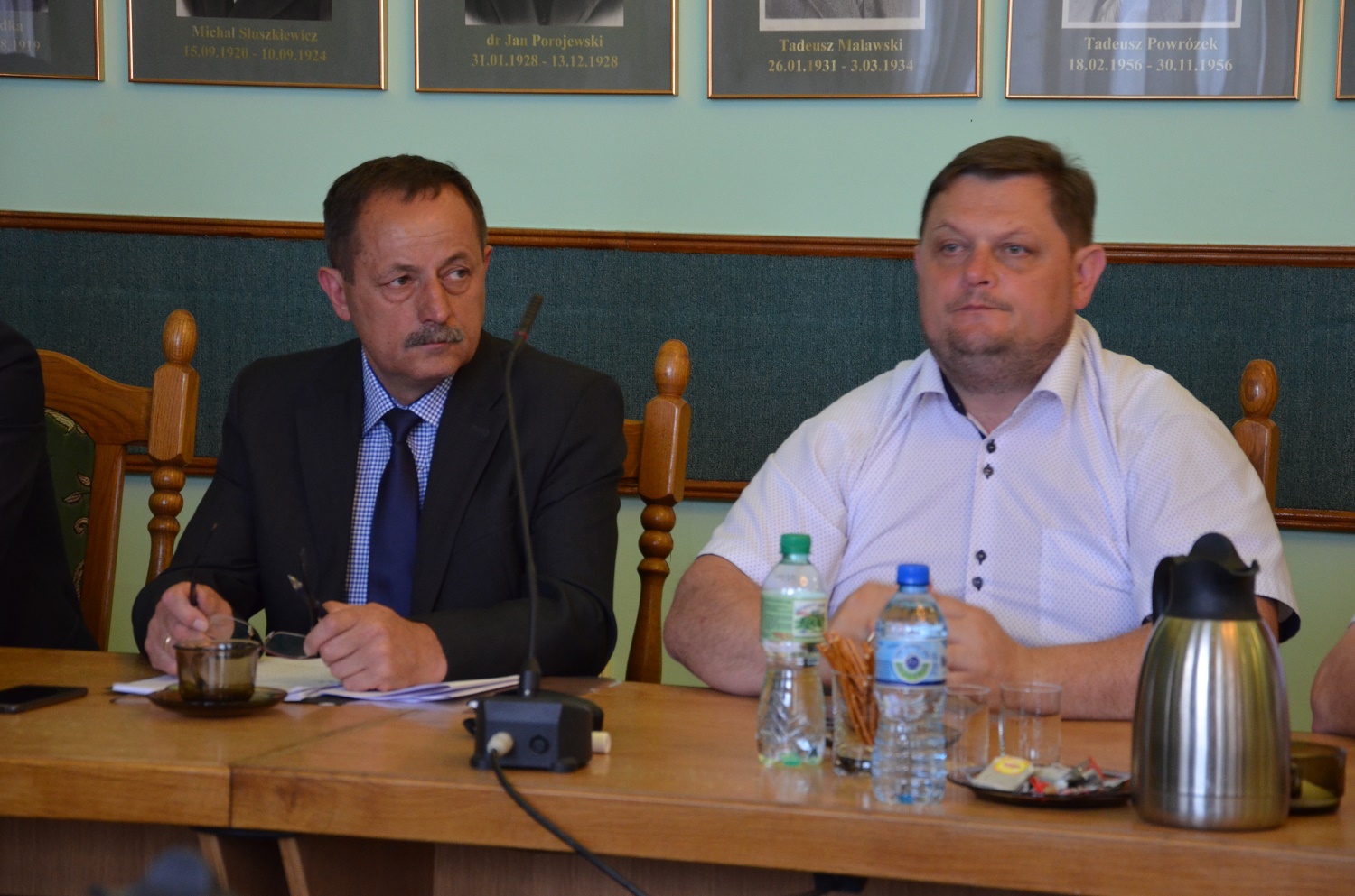 Niepotrzebne drogi - Zdjęcie główne