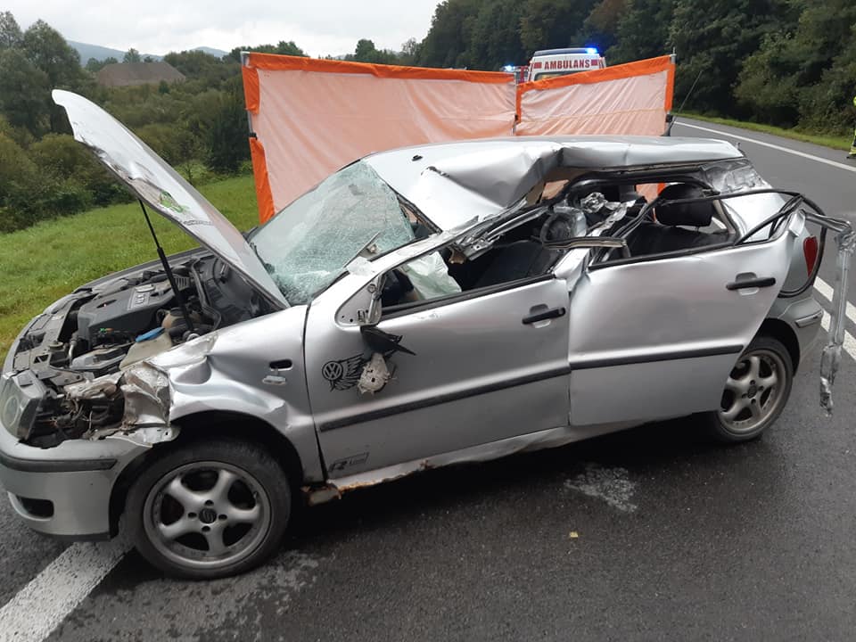 Tragiczny wypadek w Nowej Wsi. Nie żyje 17-latka [FOTO] - Zdjęcie główne