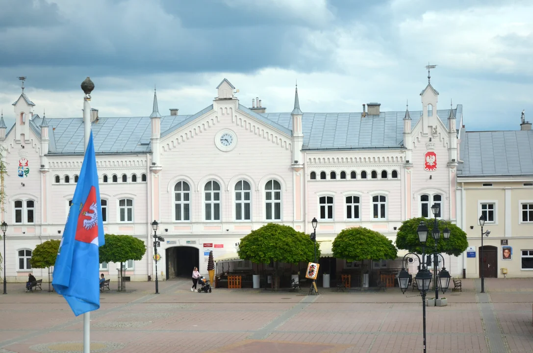 IV Nadzwyczajna Sesja Rady Miasta Sanoka. Kluczowe decyzje w sprawie emisji obligacji komunalnych - Zdjęcie główne