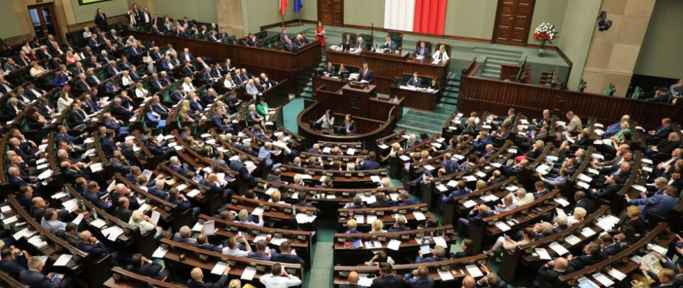 Podkarpaccy posłowie za podwyżkami dla siebie! Tylko jeden się sprzeciwił [LISTA NAZWISK] - Zdjęcie główne