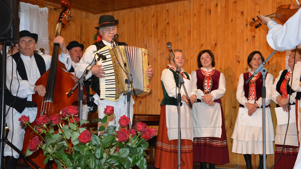 Uroczystość jubileuszowa. To już 20 lat od powstania Zespołu Ludowego “Lisznianie” [ZDJĘCIA] - Zdjęcie główne