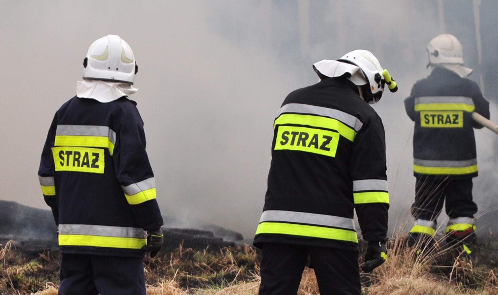 Z PODKARPACIA. W drewnianym domu wybuchł pożar. W środku znaleziono zwłoki - Zdjęcie główne