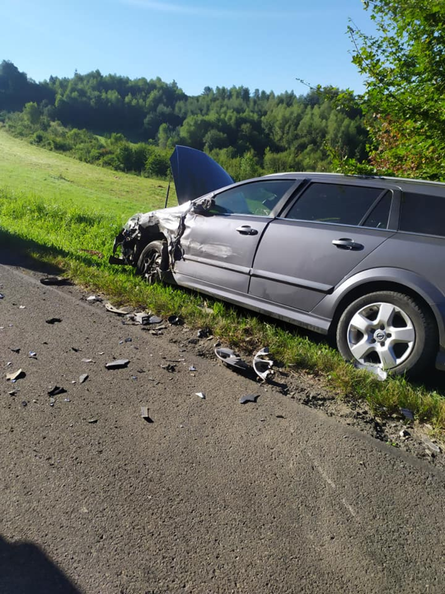 Tarnawa Górna: Kolizja dwóch pojazdów. Jedna osoba poszkodowana [FOTO] - Zdjęcie główne