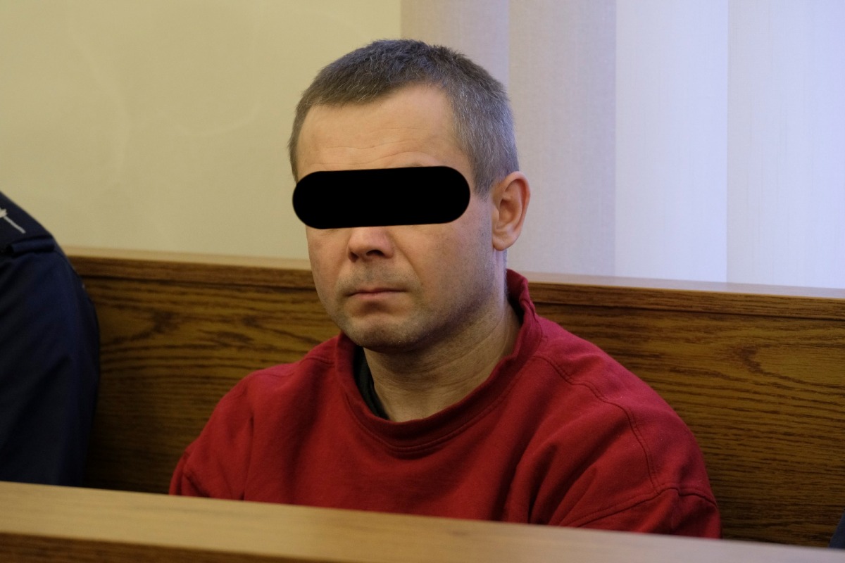 Rozpoczął się proces Krzysztofa S. z Izdebek, oskarżonego o molestowanie trzech córek - Zdjęcie główne