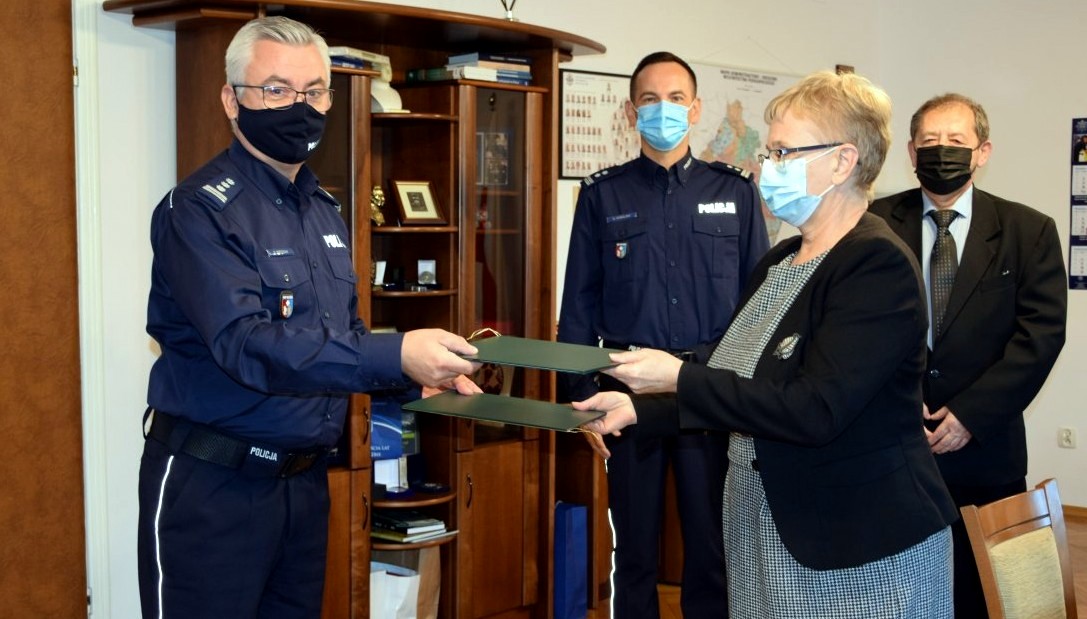 Porozumienie o współpracy Policji i WIOŚ w zakresie zwalczania przestępczości przeciwko środowisku - Zdjęcie główne