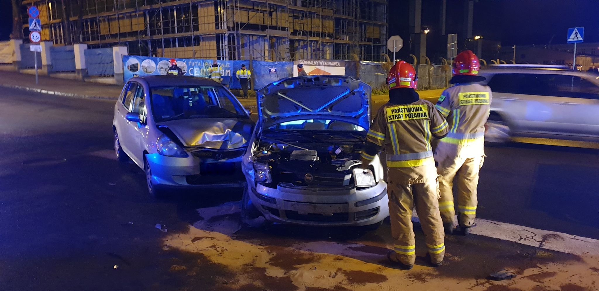 Kolizja na skrzyżowaniu Żwirki i Wigury i Mickiewicza [VIDEO+FOTO] - Zdjęcie główne