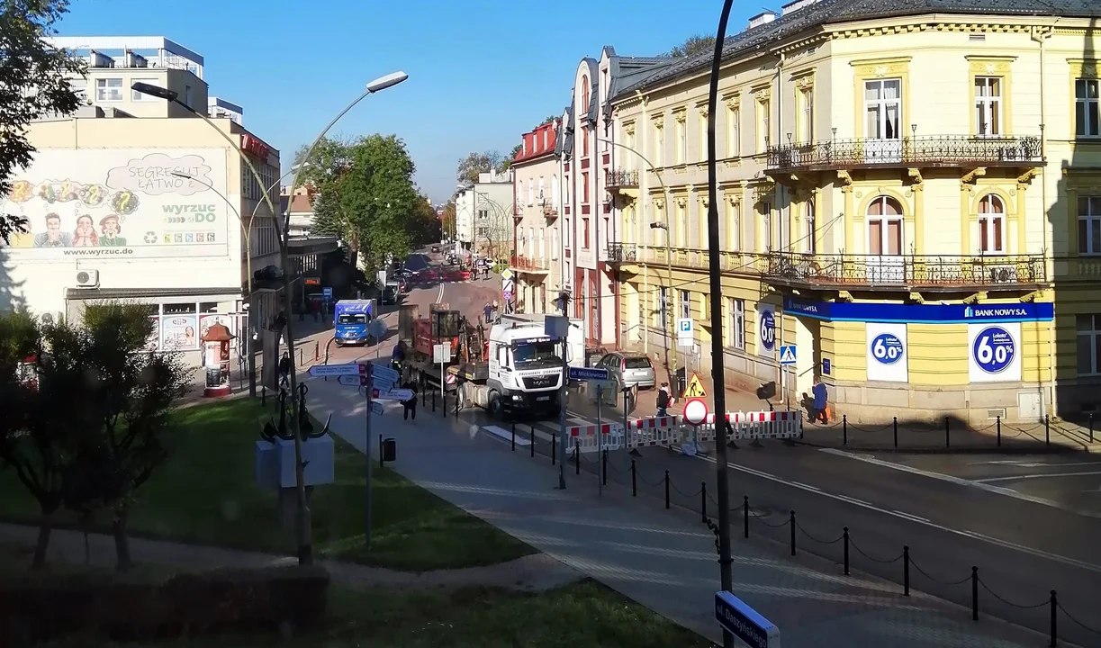 Drugi etap prac związanych z przebudową sieci wodociągowej w pasie drogowym ulicy Kościuszki w Sanoku - Zdjęcie główne