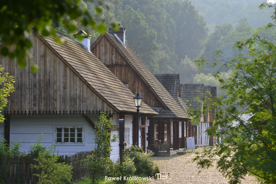 Skansen w Sanoku. To wyjątkowe miejsce do zwiedzania i odpoczynku wśród historii [ZDJĘCIA] - Zdjęcie główne