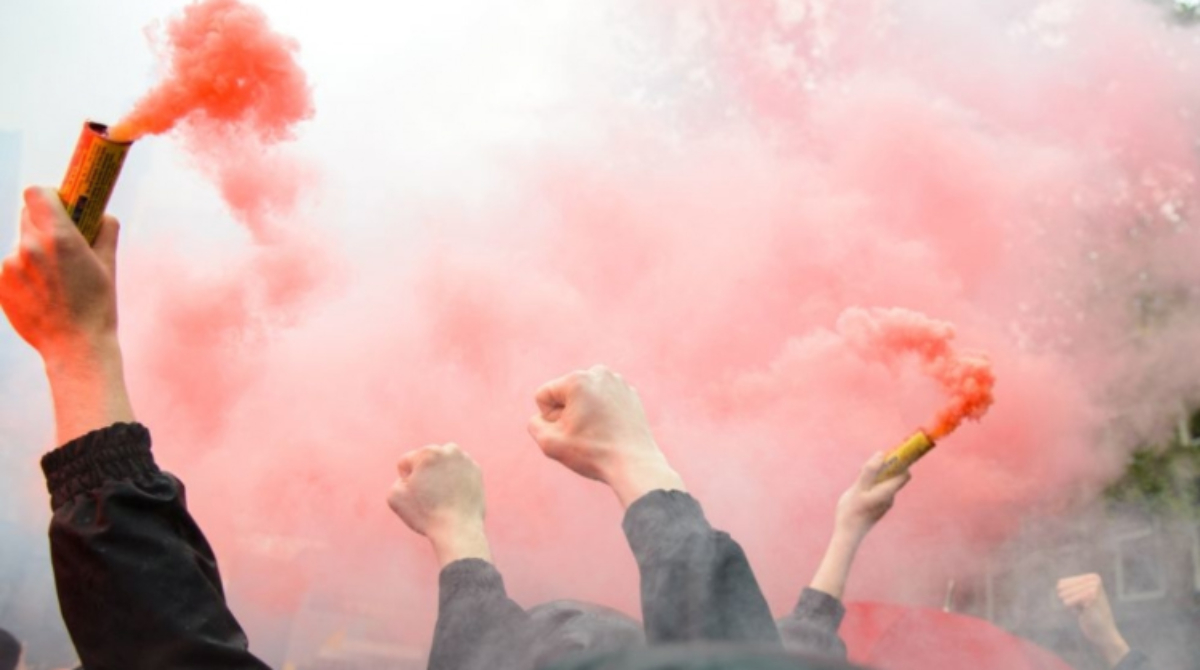 KIBOLE Stali Rzeszów i Karpat Krosno starli się z fanatykami z Jasła - Zdjęcie główne