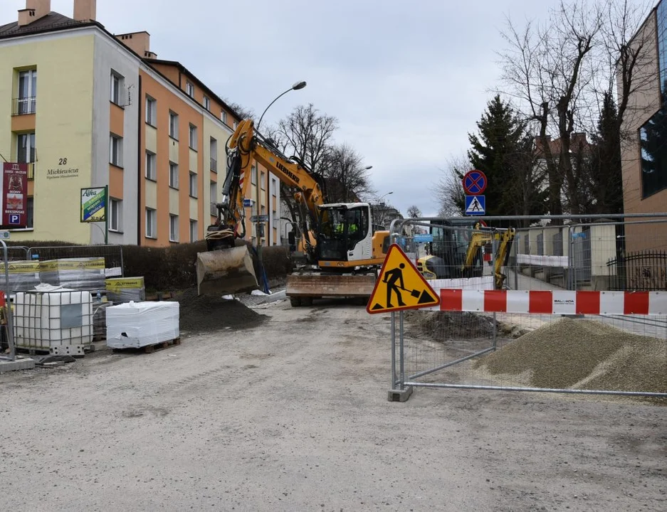 Przebudowa ulicy Mickiewicza w Sanoku. Nowa infrastruktura na półmetku - Zdjęcie główne