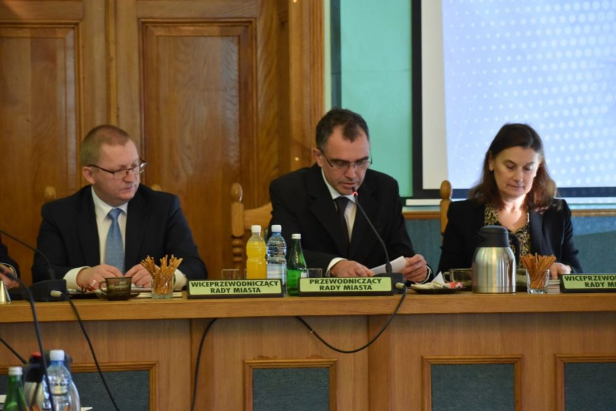 XI Sesja Absolutoryjna Rady Miasta Sanoka VIII kadencji - Zdjęcie główne