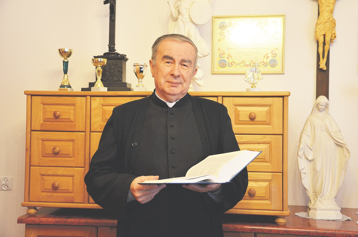 Ks. Andrzej Skiba: "Boże Narodzenie to nie komercja" - Zdjęcie główne