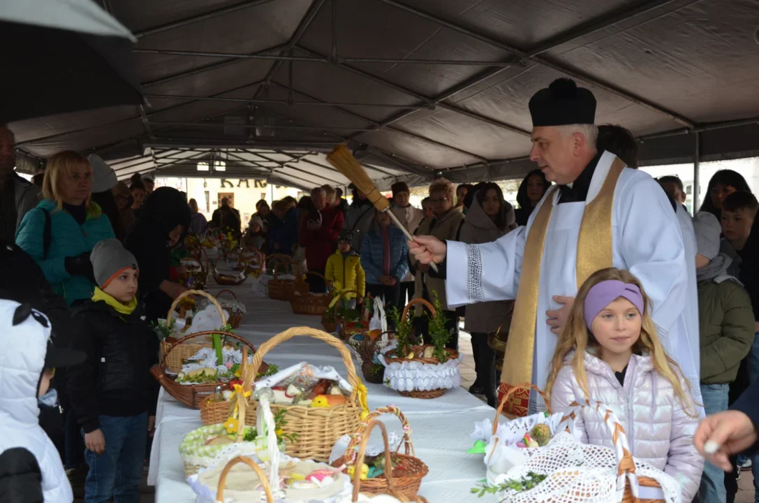W wielką Sobotę odbędzie się święcenie pokarmów na sanockim Rynku - Zdjęcie główne