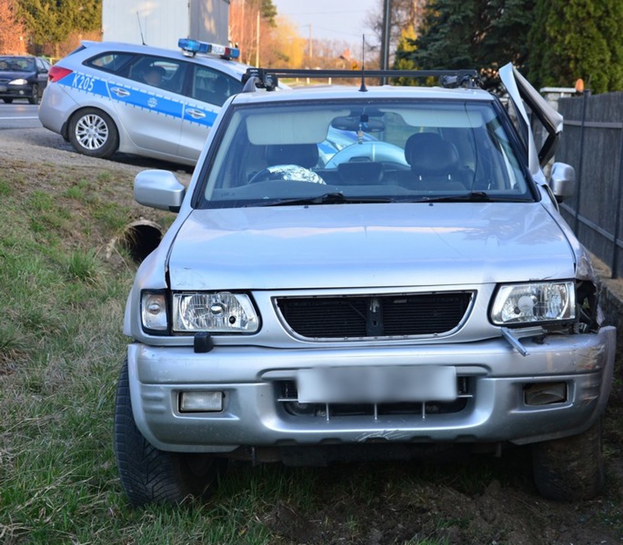 KROSNO. Pijany spowodował wypadek i uciekł - Zdjęcie główne