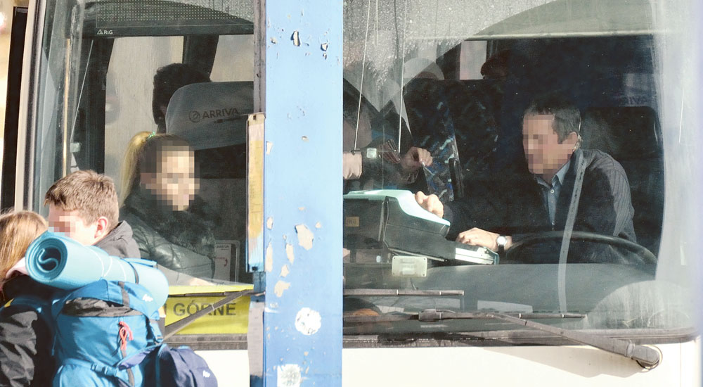 Autobus widmo - Zdjęcie główne