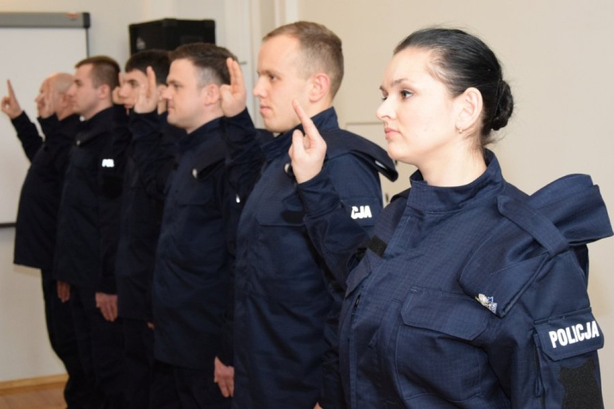 Uroczyste ślubowanie nowych funkcjonariuszy Podkarpackiej Policji [ZDJĘCIA] - Zdjęcie główne